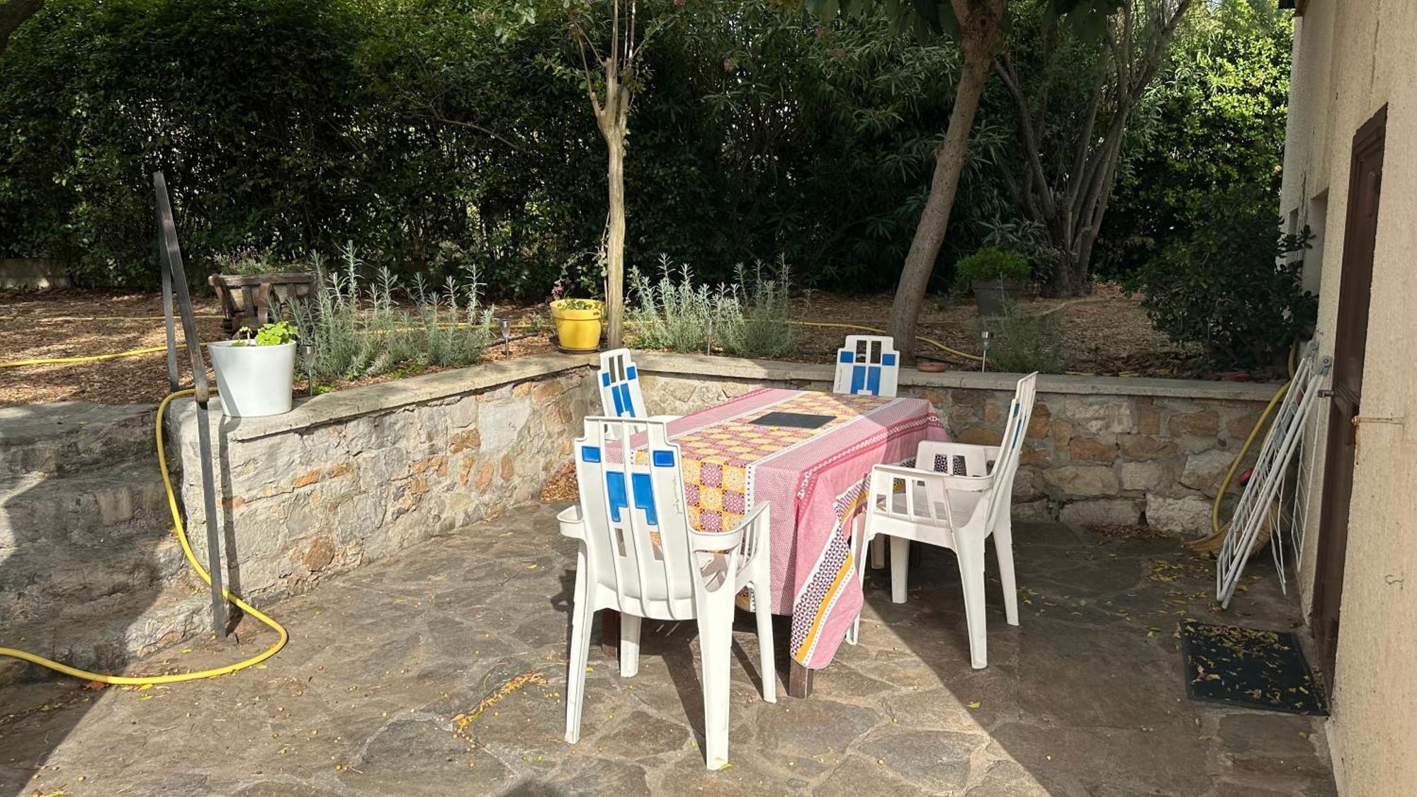 ラ・ギャルドJardin & Terrasse Ombragee - T2 Cozy Et Paisibleアパートメント エクステリア 写真